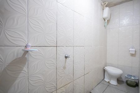 Banheiro da Suíte de casa à venda com 1 quarto, 100m² em Veloso, Osasco