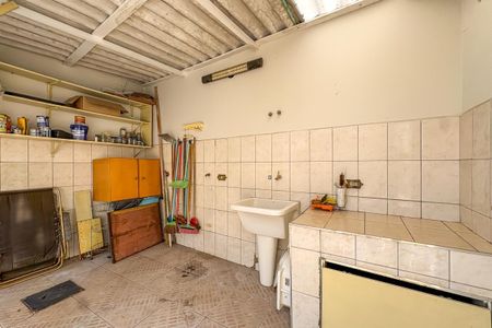 Casa à venda com 129m², 2 quartos e 2 vagas Casa à venda com 129m², 2 quartos e 2 vagasÁrea de Serviço