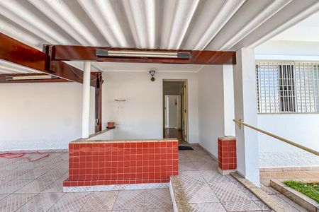 Casa à venda com 129m², 2 quartos e 2 vagas Casa à venda com 129m², 2 quartos e 2 vagasEntrada