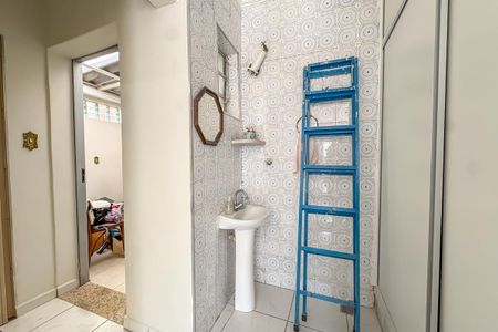 Casa à venda com 129m², 2 quartos e 2 vagas Casa à venda com 129m², 2 quartos e 2 vagasCozinha