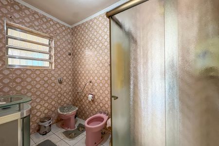 Casa à venda com 129m², 2 quartos e 2 vagas Casa à venda com 129m², 2 quartos e 2 vagasBanheiro 2