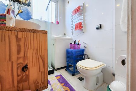 Apartamento à venda com 56m², 2 quartos e sem vagaBanheiro