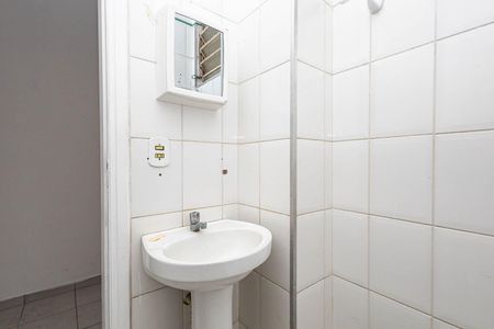 Studio para alugar com 30m², 1 quarto e sem vaga Studio para alugar com 30m², 1 quarto e sem vagaBanheiro