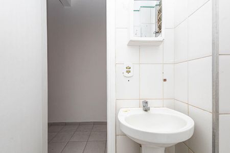 Studio para alugar com 30m², 1 quarto e sem vaga Studio para alugar com 30m², 1 quarto e sem vagaBanheiro