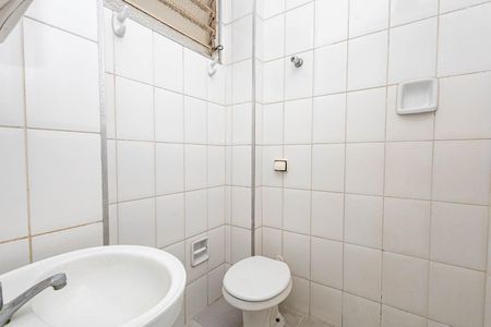 Studio para alugar com 30m², 1 quarto e sem vaga Studio para alugar com 30m², 1 quarto e sem vagaBanheiro