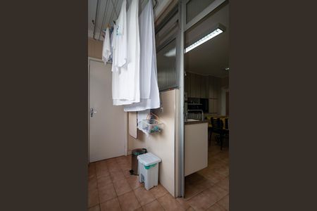 Apartamento à venda com 187m², 3 quartos e 1 vaga Apartamento à venda com 187m², 3 quartos e 1 vagaÁrea de Serviço