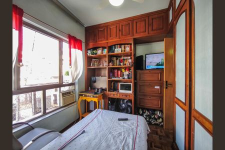 Apartamento à venda com 110m², 3 quartos e 2 vagasQuarto 2