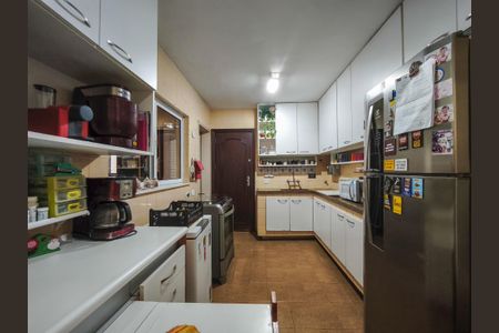 Apartamento à venda com 110m², 3 quartos e 2 vagasCozinha