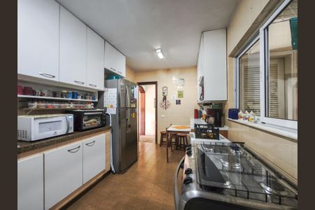 Apartamento à venda com 110m², 3 quartos e 2 vagasCozinha