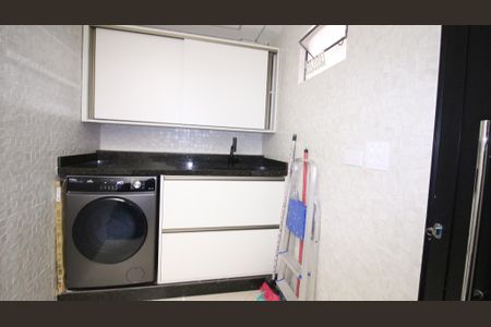 Casa de condomínio à venda com 90m², 2 quartos e 2 vagasÁrea de Serviço