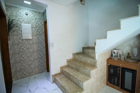 Casa à venda com 180m², 2 quartos e 2 vagasSala