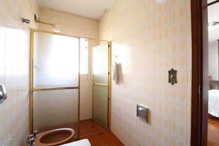 Casa à venda com 700m², 4 quartos e 5 vagasBanheiro da Suíte 3