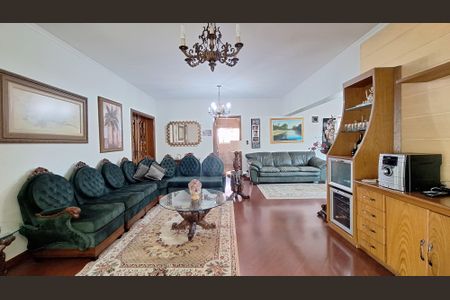 Casa à venda com 700m², 4 quartos e 5 vagasSala 2