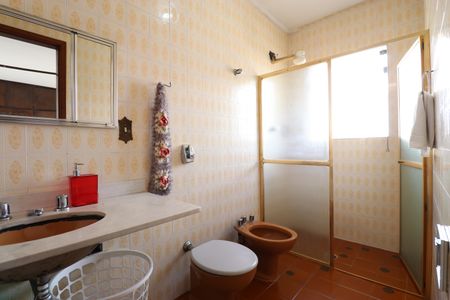 Casa à venda com 700m², 4 quartos e 5 vagasBanheiro da Suíte 3