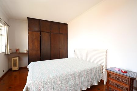 Casa à venda com 700m², 4 quartos e 5 vagasSuíte 3