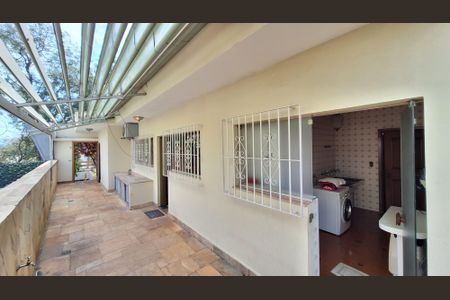 Casa à venda com 700m², 4 quartos e 5 vagasQuintal