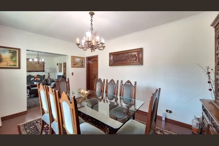 Casa à venda com 700m², 4 quartos e 5 vagasSala de Jantar