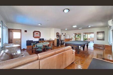 Casa à venda com 700m², 4 quartos e 5 vagasÁrea comum