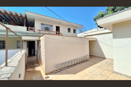 Casa à venda com 700m², 4 quartos e 5 vagasQuintal