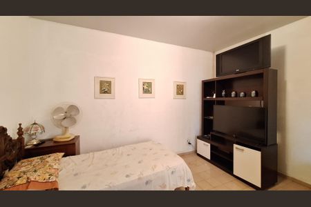 Casa à venda com 700m², 4 quartos e 5 vagasEdícula