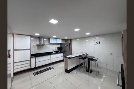 Casa de condomínio para alugar com 160m², 3 quartos e sem vaga Casa de condomínio para alugar com 160m², 3 quartos e sem vagaCozinha