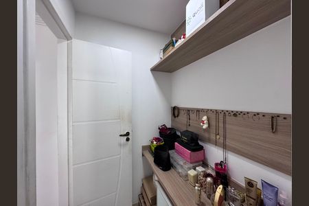 Casa de condomínio para alugar com 160m², 3 quartos e sem vaga Casa de condomínio para alugar com 160m², 3 quartos e sem vagaSuíte 1 - Closet