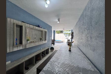 Casa de condomínio para alugar com 160m², 3 quartos e sem vaga Casa de condomínio para alugar com 160m², 3 quartos e sem vagaÁrea externa - Lavabo