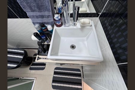 Casa de condomínio para alugar com 160m², 3 quartos e sem vaga Casa de condomínio para alugar com 160m², 3 quartos e sem vagaSuíte 3 - Banheiro