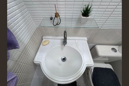 Casa de condomínio para alugar com 160m², 3 quartos e sem vaga Casa de condomínio para alugar com 160m², 3 quartos e sem vagaÁrea externa - Lavabo