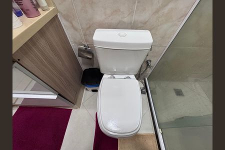Casa de condomínio para alugar com 160m², 3 quartos e sem vaga Casa de condomínio para alugar com 160m², 3 quartos e sem vagaSuíte 1 - Banheiro