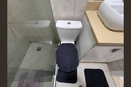 Casa de condomínio para alugar com 160m², 3 quartos e sem vaga Casa de condomínio para alugar com 160m², 3 quartos e sem vagaBanheiro Social