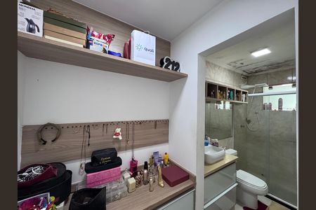 Casa de condomínio para alugar com 160m², 3 quartos e sem vaga Casa de condomínio para alugar com 160m², 3 quartos e sem vagaSuíte 1 - Closet