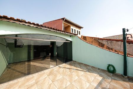 Casa à venda com 240m², 3 quartos e 2 vagas Casa à venda com 240m², 3 quartos e 2 vagasVaranda Suíte