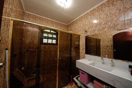 Casa à venda com 240m², 3 quartos e 2 vagas Casa à venda com 240m², 3 quartos e 2 vagasBanheiro