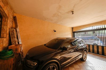 Casa à venda com 240m², 3 quartos e 2 vagas Casa à venda com 240m², 3 quartos e 2 vagasGaragem