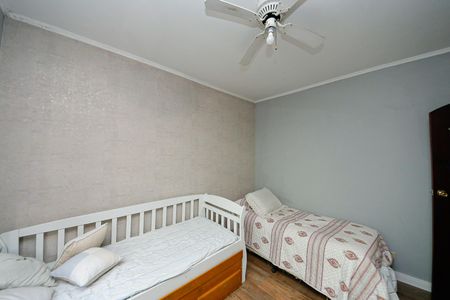 Casa à venda com 240m², 3 quartos e 2 vagas Casa à venda com 240m², 3 quartos e 2 vagasQuarto 1