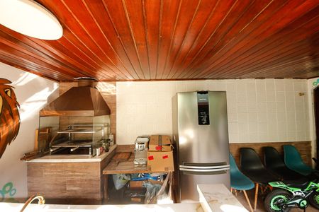 Casa à venda com 240m², 3 quartos e 2 vagas Casa à venda com 240m², 3 quartos e 2 vagasÁrea gourmet