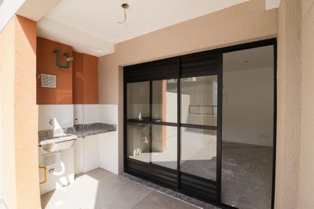 Apartamento à venda com 39m², 2 quartos e 1 vagaÁrea de Serviço e Varanda