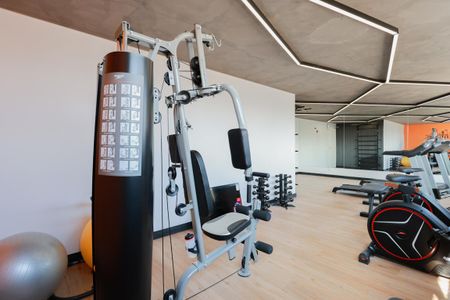 Apartamento à venda com 28m², 1 quarto e sem vaga Apartamento à venda com 28m², 1 quarto e sem vagaÁrea comum - Academia