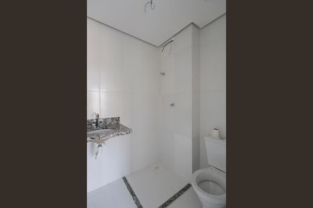 Apartamento à venda com 28m², 1 quarto e sem vaga Apartamento à venda com 28m², 1 quarto e sem vagaBanheiro da Suíte