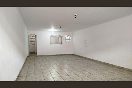 Casa à venda com 226m², 3 quartos e 4 vagasGaragem coberta - subsolo