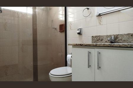 Casa à venda com 226m², 3 quartos e 4 vagasBanheiro 