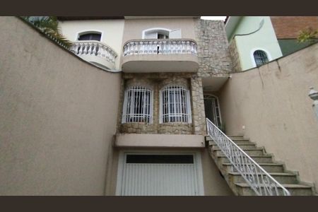 Casa à venda com 226m², 3 quartos e 4 vagasFachada