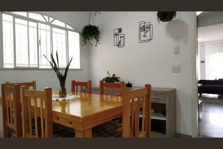 Casa à venda com 226m², 3 quartos e 4 vagasCopa