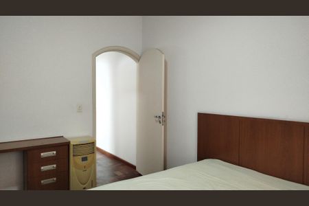 Casa à venda com 226m², 3 quartos e 4 vagasQuarto 2