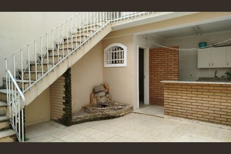 Casa à venda com 226m², 3 quartos e 4 vagasQuintal