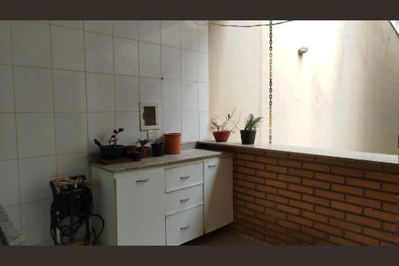 Casa à venda com 226m², 3 quartos e 4 vagasEdícula - Área de Serviço