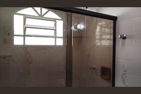 Casa à venda com 226m², 3 quartos e 4 vagasBanheiro