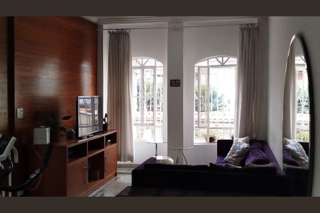 Sala de casa à venda com 3 quartos, 226m² em Jardim Textil, São Paulo