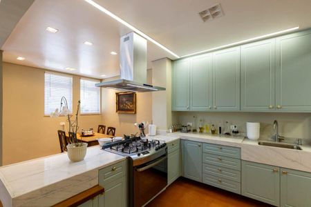 Apartamento à venda com 310m², 4 quartos e 2 vagasCozinha